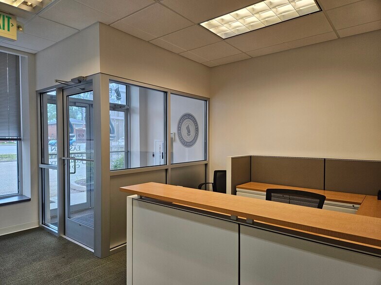 4525 Sunset Blvd, Steubenville, OH à louer - Photo du bâtiment - Image 3 de 65