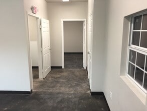 5501 Fishtrap Rd, Denton, TX for lease Interior Photo- Image 1 of 9