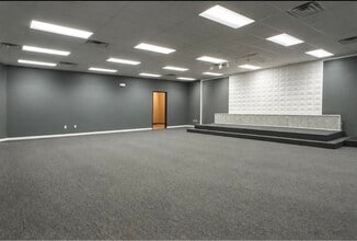 5820 S Pecos Rd, Las Vegas, NV for lease Interior Photo- Image 2 of 3