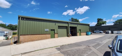 Plummers Plain, Horsham for lease Interior Photo- Image 2 of 3