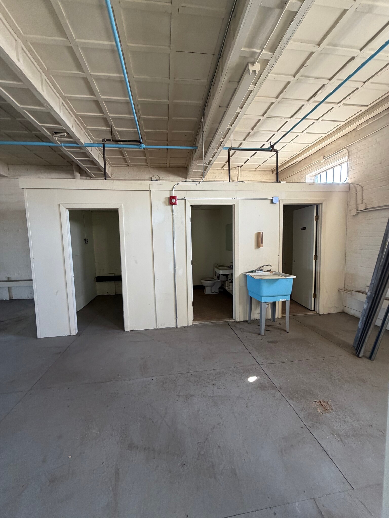 299 Allens Ave, Providence, RI for lease Interior Photo- Image 1 of 16