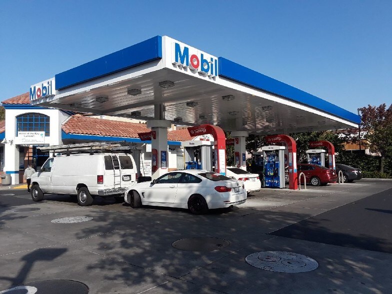 391 W A St, Hayward, CA à louer - Photo principale - Image 2 de 21