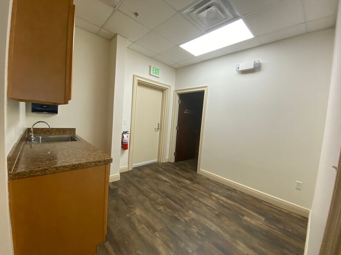 723-753 CR 466, Lady Lake, FL 32159 - Unit 737 - - Interior Photo - Image 1 of 7