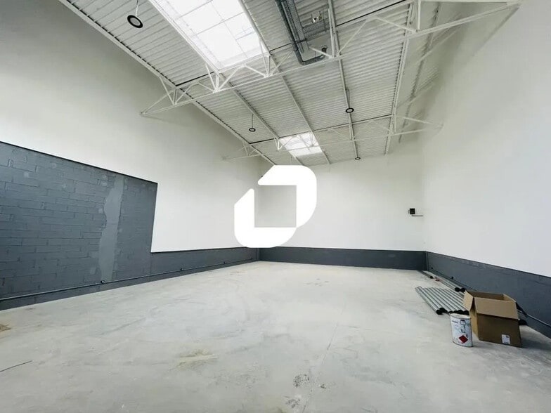 Flex dans Vaux-le-Pénil à louer - Photo intérieure - Image 1 de 4