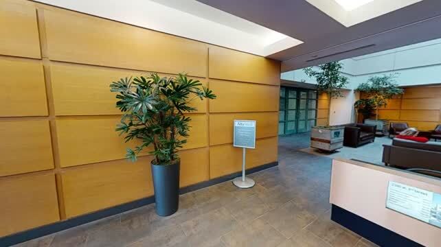 2100 W 3rd St, Los Angeles, CA à louer - Vidéo sur l’inscription commerciale - Image 2 de 11