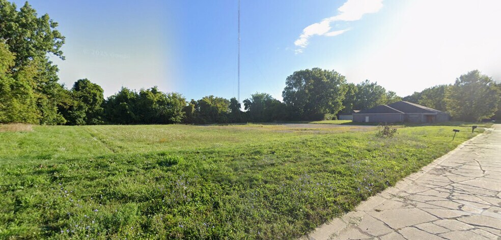 22515 Laurel St, Clinton Township, MI à vendre - Autre - Image 2 de 3