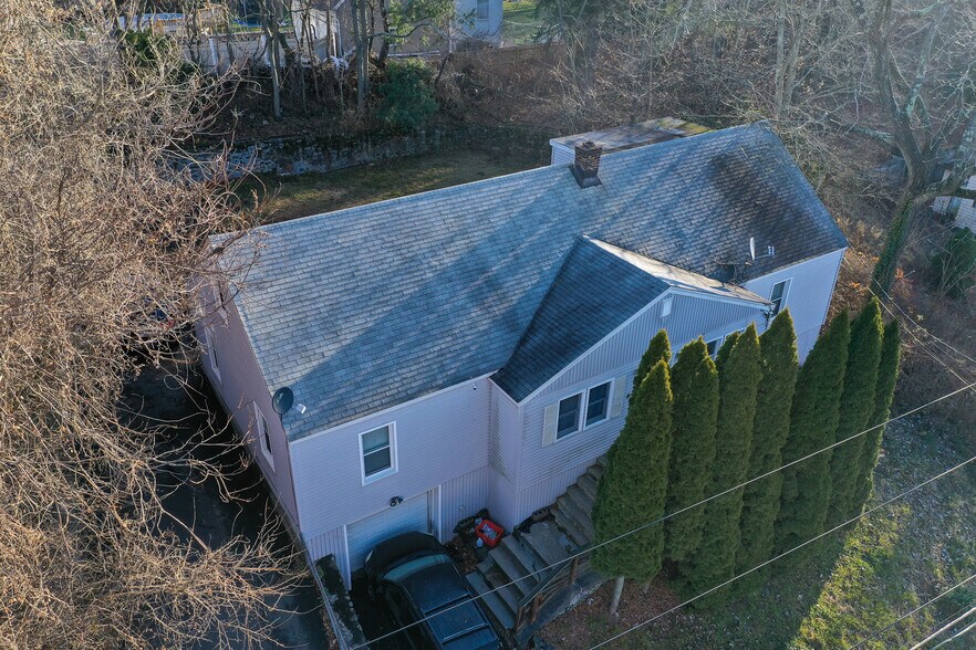 80 Niagara St, Waterbury, CT for sale - Building Photo - Image 2 of 28
