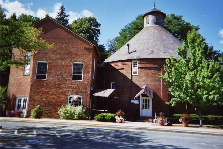 244 Main St, Northampton, MA à vendre - Photo du bâtiment - Image 1 de 1