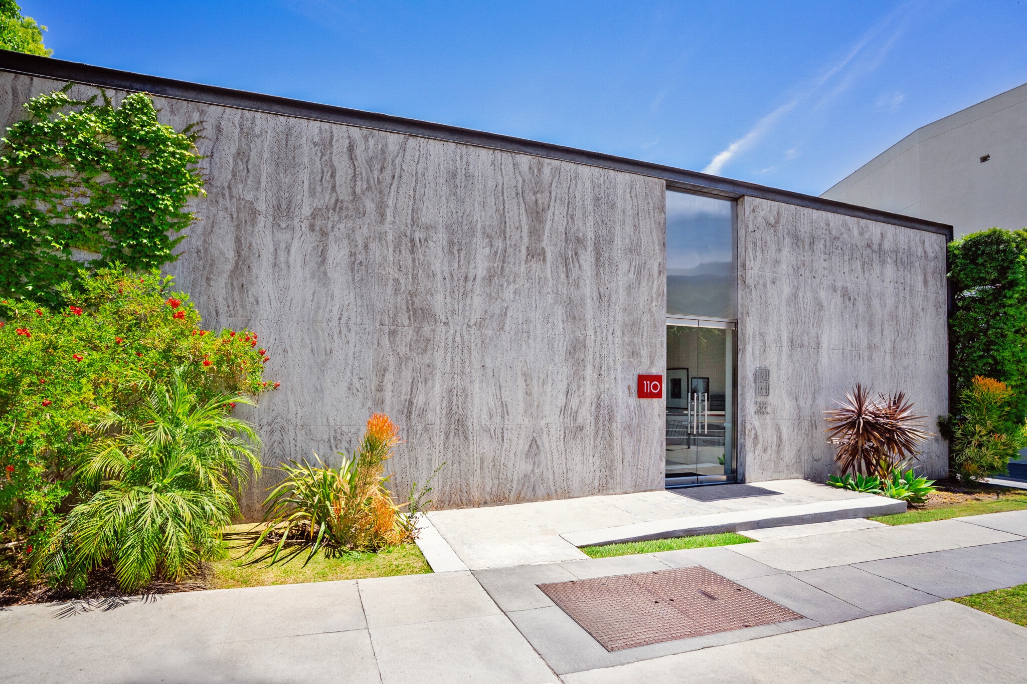110 N Doheny Dr, Beverly Hills, CA for sale Building Photo- Image 1 of 20