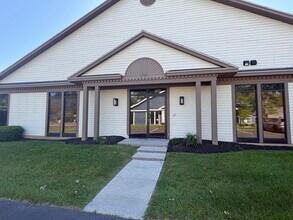 6575 Kirkville Rd, East Syracuse, NY à louer Photo du bâtiment- Image 2 de 5