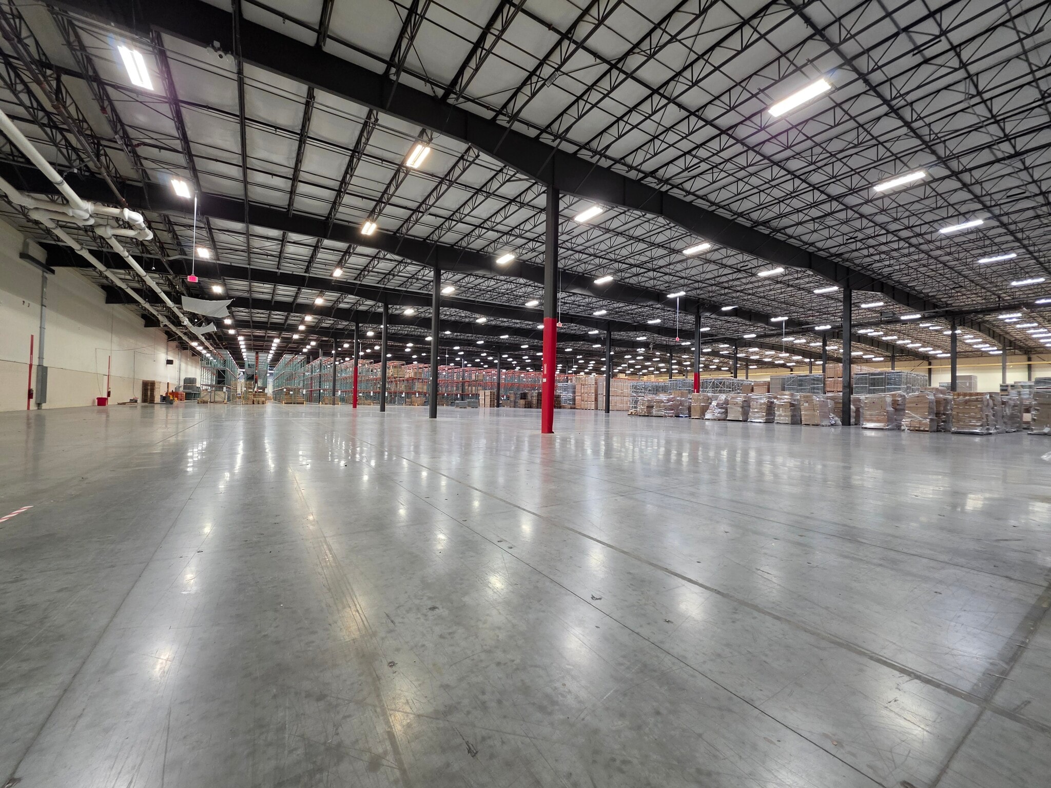 81 Commerce Dr, Fall River, MA for lease Primary Photo- Image 1 of 27