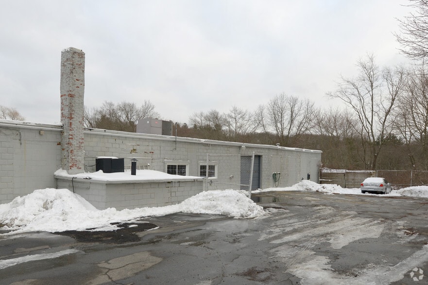 513 Winthrop St, Rehoboth, MA for lease - Building Photo - Image 2 of 6