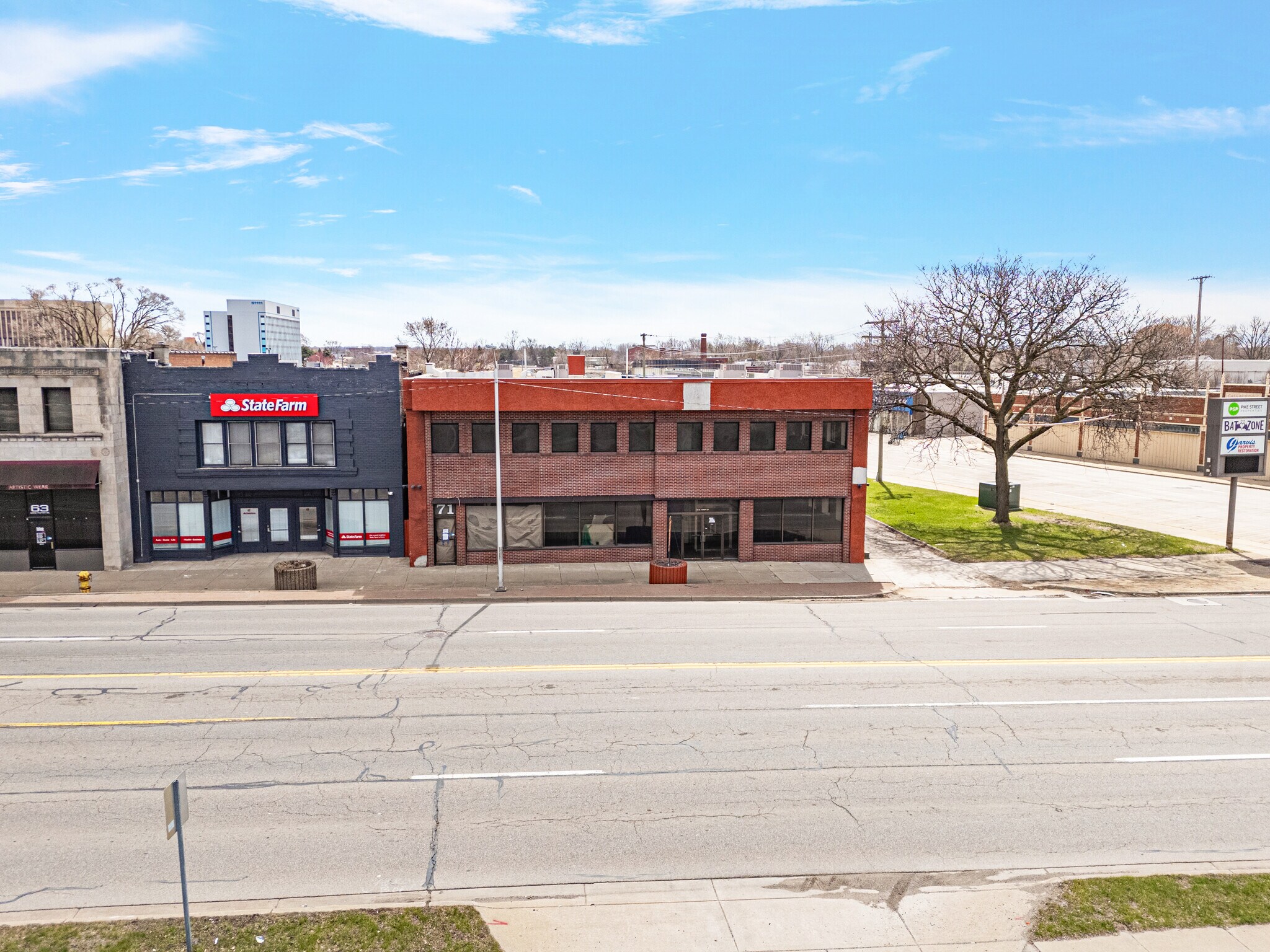 71-75 W Huron St, Pontiac, MI for sale Primary Photo- Image 1 of 17