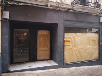 Plus de détails pour Calle Pintores, 14, Cáceres - Commerce de détail à louer