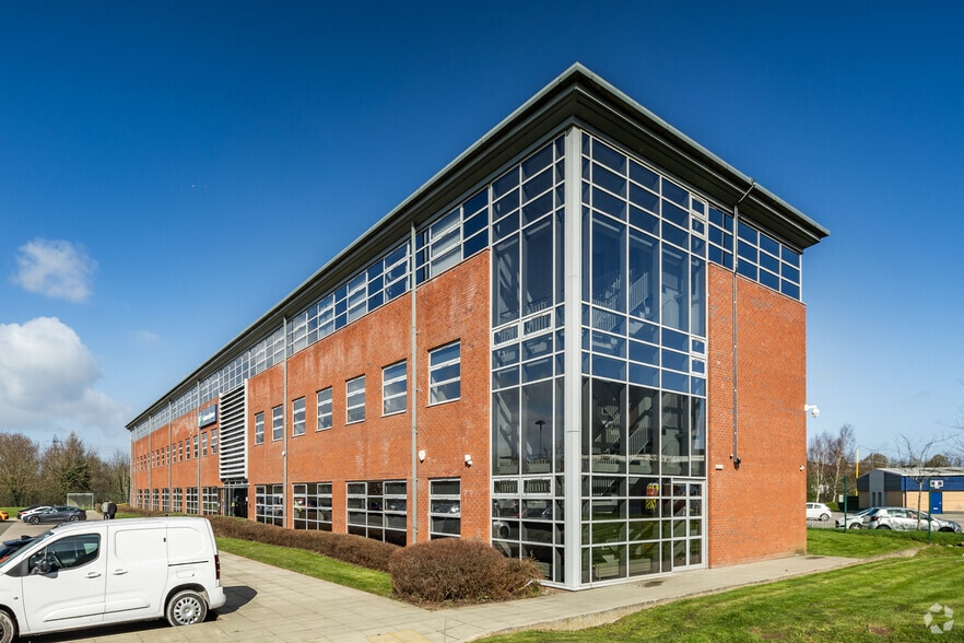 North Rd, Ellesmere Port for lease - Building Photo - Image 3 of 6