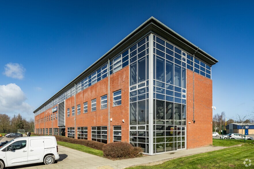 North Rd, Ellesmere Port à louer - Photo du bâtiment - Image 3 de 6