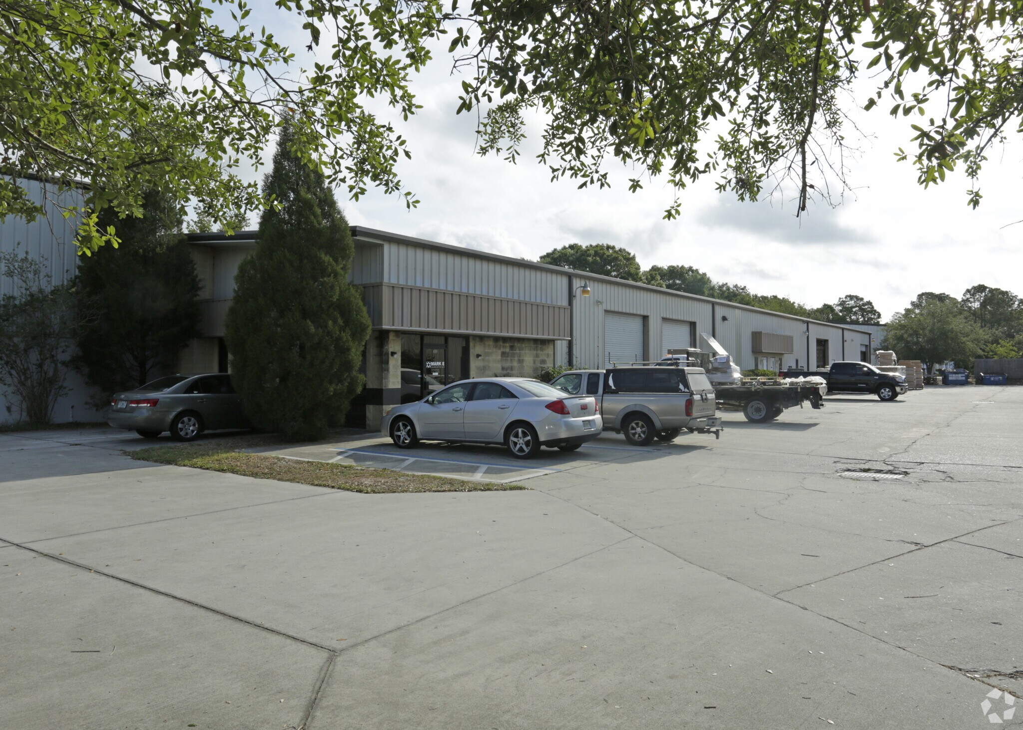 855 Dunbar Ave, Oldsmar, FL à louer Photo principale- Image 1 de 16