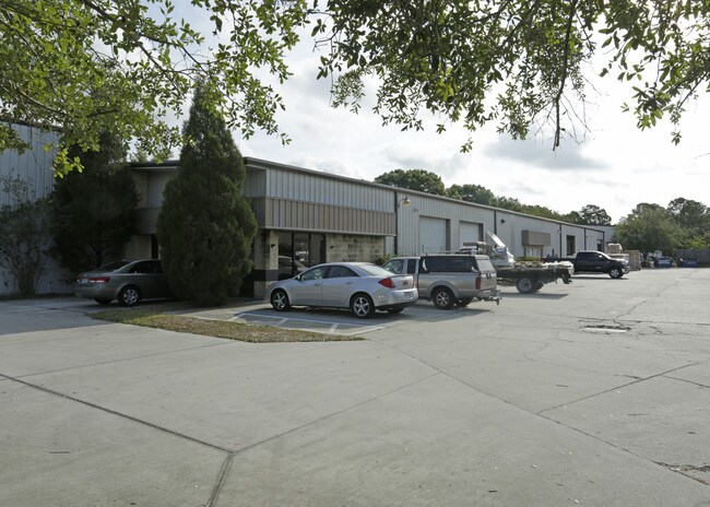 Plus de détails pour 855 Dunbar Ave, Oldsmar, FL - Industriel à louer