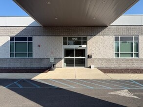 1005 Harvard Ave, Bethlehem, PA for lease Interior Photo- Image 2 of 35