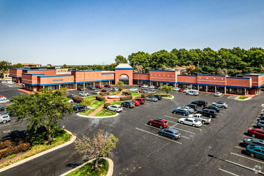 8527-8551 Bluejacket Dr, Lenexa, KS à louer - Photo du bâtiment - Image 2 de 4