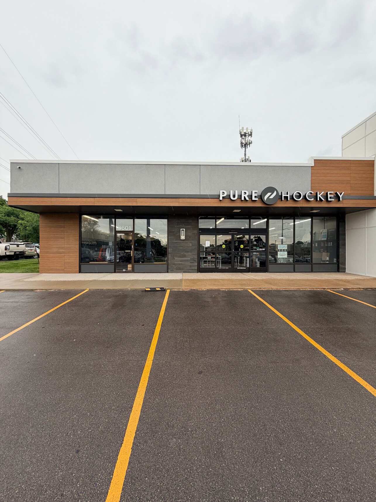 9537-9573 W 87th St, Overland Park, KS à louer Photo du bâtiment- Image 1 de 7