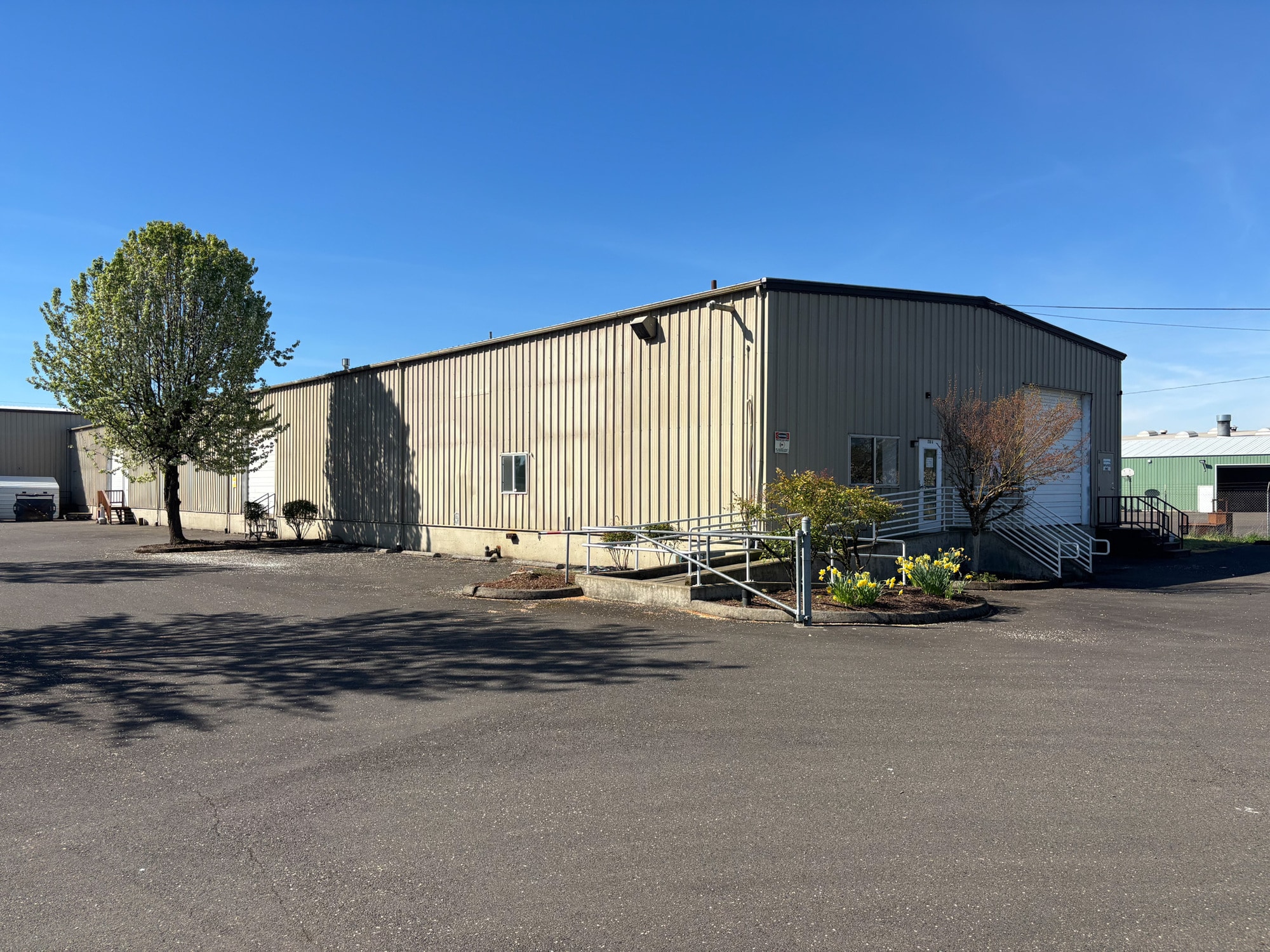 250 SE Booth Bend Rd, McMinnville, OR for lease Primary Photo- Image 1 of 12