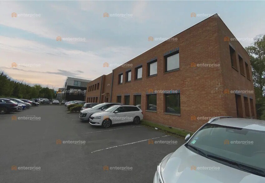 Office in Marcq-en-Baroeul for lease - Building Photo - Image 3 of 10