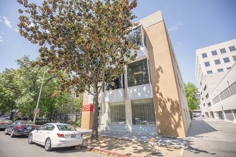 716 10th St, Sacramento, CA à louer Photo du bâtiment- Image 1 de 4