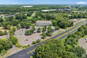 2 Waterside Crossing, Windsor, CT - Aérien  Vue de la carte - Image1