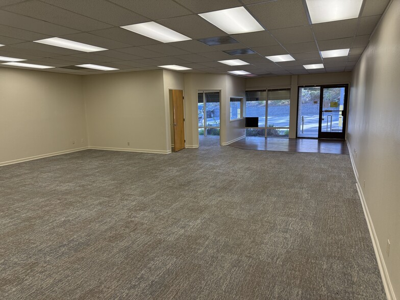 367 Civic Dr, Pleasant Hill, CA for lease - Building Photo - Image 2 of 8