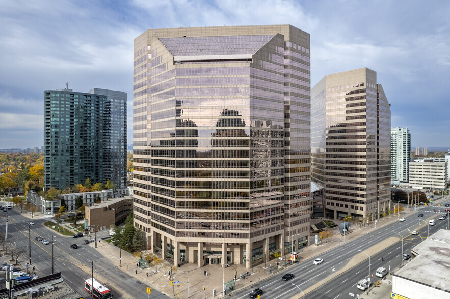 5650 Yonge St, Toronto, ON for lease - Primary Photo - Image 1 of 7