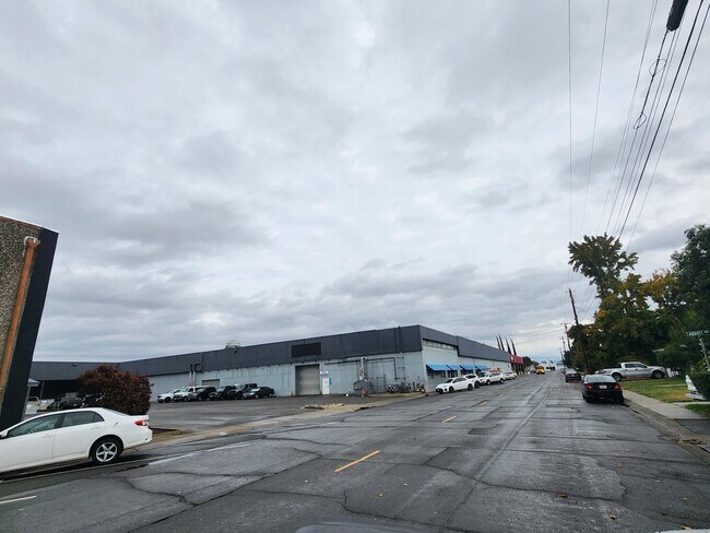 More details for 909-911 Spiva Ave, Yuba City, CA - Industrial for Lease