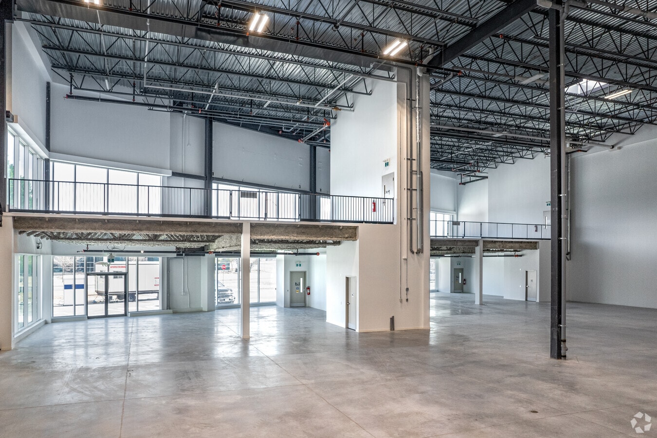 180-190 Allstate Pky, Markham, ON - Unité 106 -  - Photo intérieure - Image 1 of 2