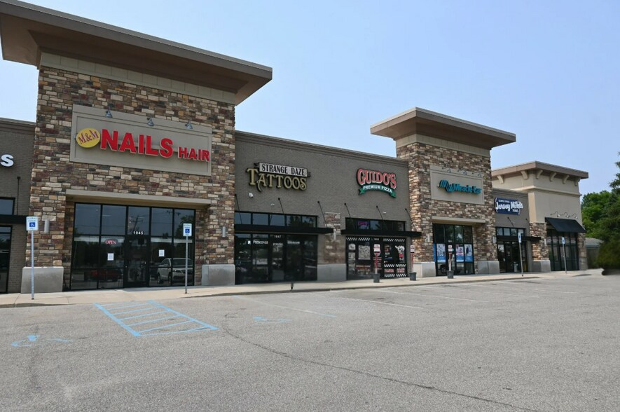 1015 N Irish Rd, Davison, MI à vendre - Photo du bâtiment - Image 3 de 12