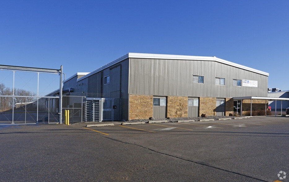 500-550 Industrial Rd, Mankato, MN for lease - Building Photo - Image 2 of 17