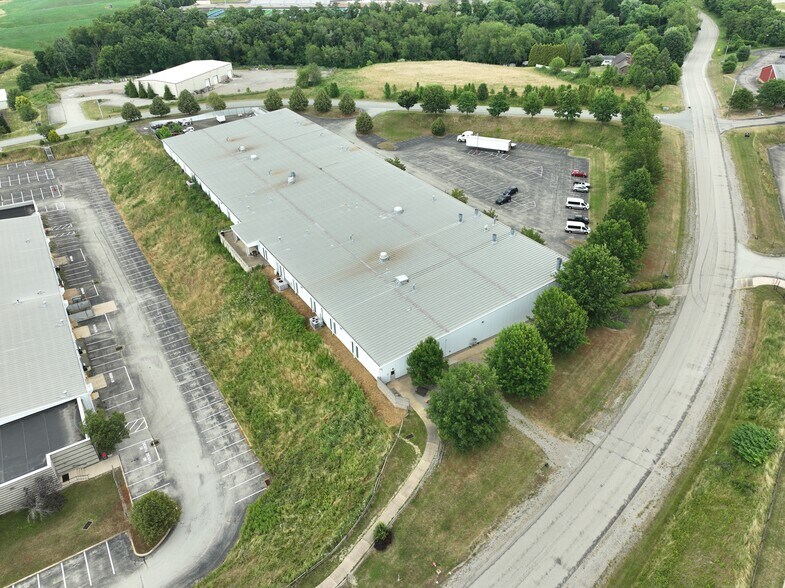 500 Innovation Dr, Blairsville, PA for lease - Building Photo - Image 3 of 13