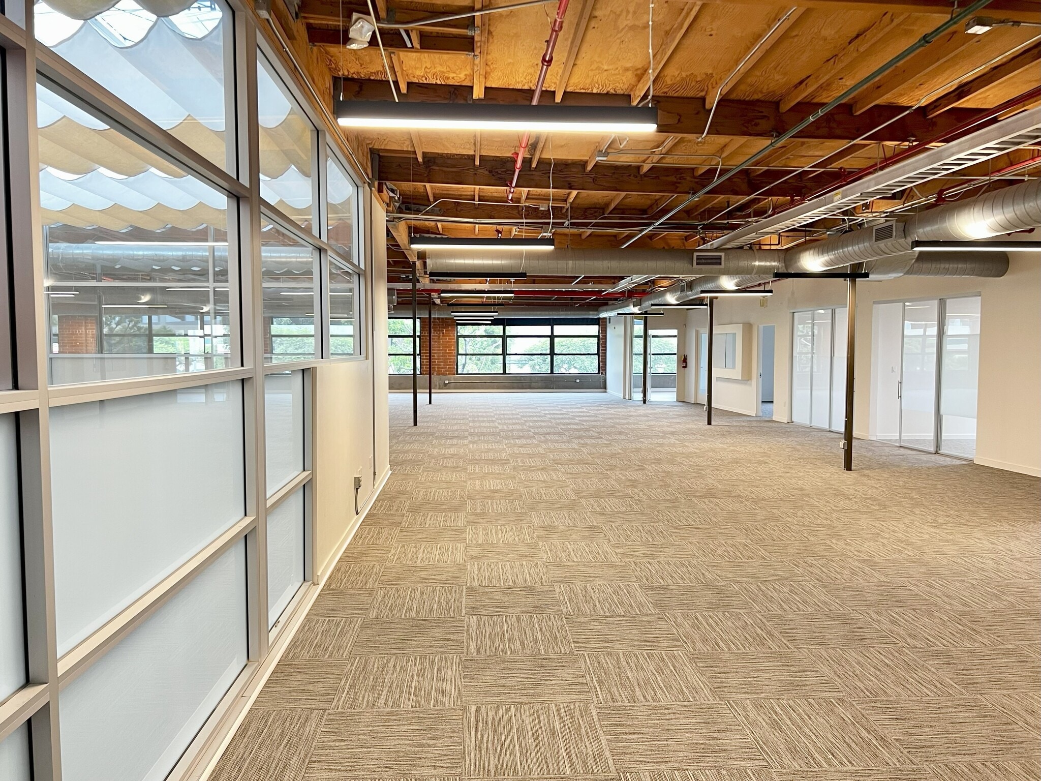 12910 Culver Blvd, Marina Del Rey, CA à louer Photo intérieure- Image 1 de 4