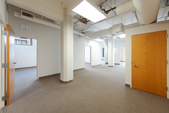 850 W Jackson Blvd, Chicago, IL for lease Interior Photo- Image 2 of 8