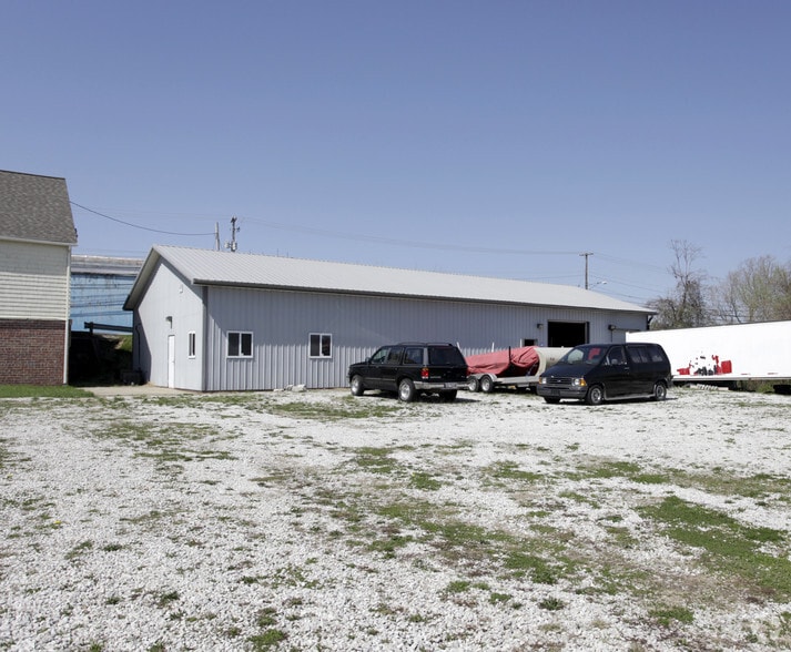 400 S Ewing St, Lancaster, OH à vendre - Photo du bâtiment - Image 1 de 4