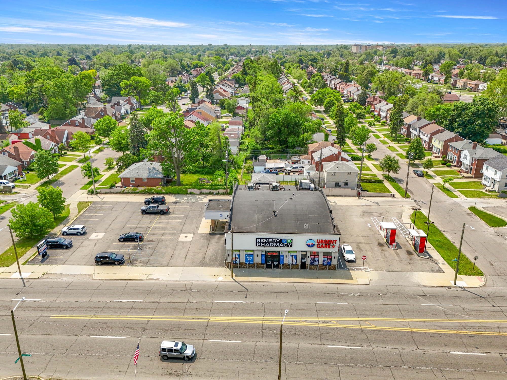 13403 W 7 Mile Rd, Detroit, MI for lease Primary Photo- Image 1 of 43