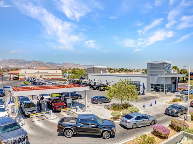 6347 W Lake Mead Blvd, Las Vegas, NV à vendre - Photo du bâtiment - Image 3 de 7