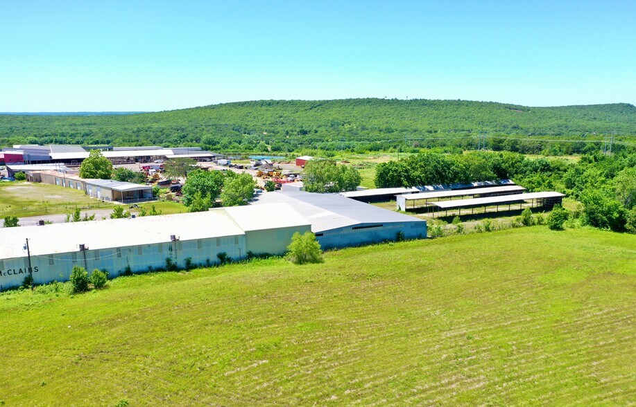 1311 George Nigh expy, Mcalester, OK à vendre - Photo du bâtiment - Image 2 de 10