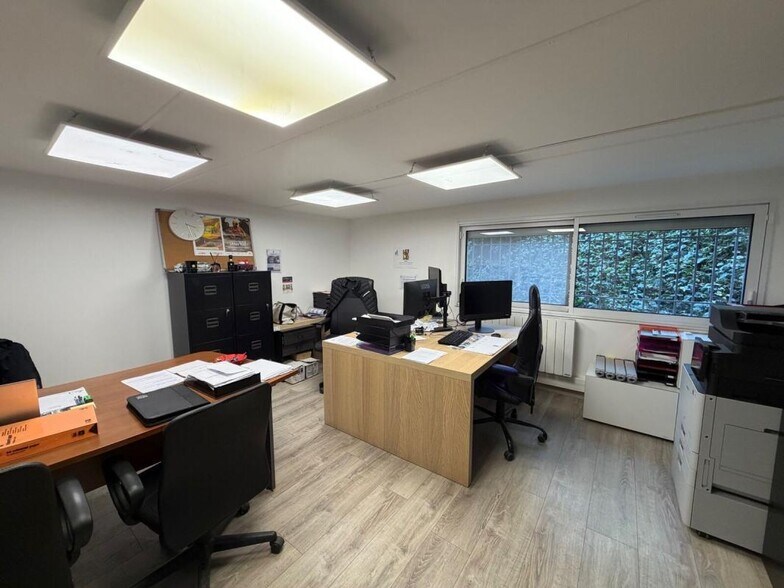 Flex in Brignais for sale - Interior Photo - Image 3 of 7
