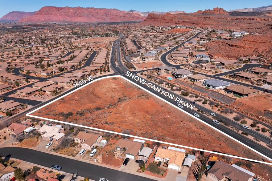 Snow Canyon Pky & 1650 W, St George, UT à vendre - Aérien - Image 1 de 4
