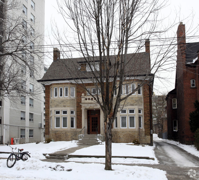 483 Huron St, Toronto, ON for lease - Primary Photo - Image 1 of 3