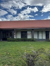 4418-4420 Inverrary Blvd., Lauderhill, FL for lease Building Photo- Image 2 of 9