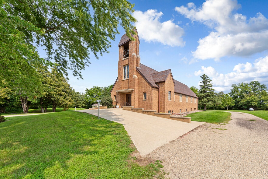 31184 W Wilton River Rd, Waseca, MN for sale - Building Photo - Image 2 of 10