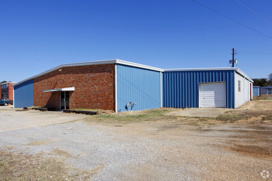 3036 Birmingham Hwy, Montgomery, AL à louer - Photo principale - Image 1 de 2