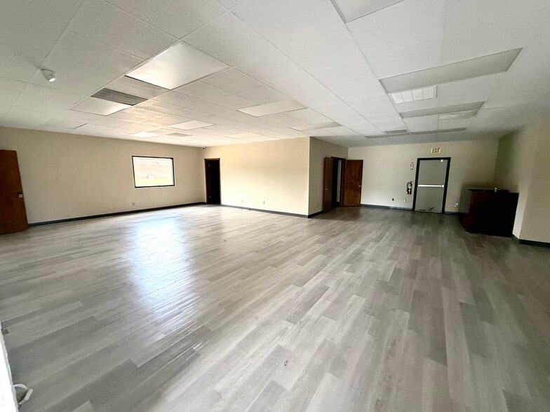 15 NE 20th St, Lawton, OK for lease - Building Photo - Image 3 of 3