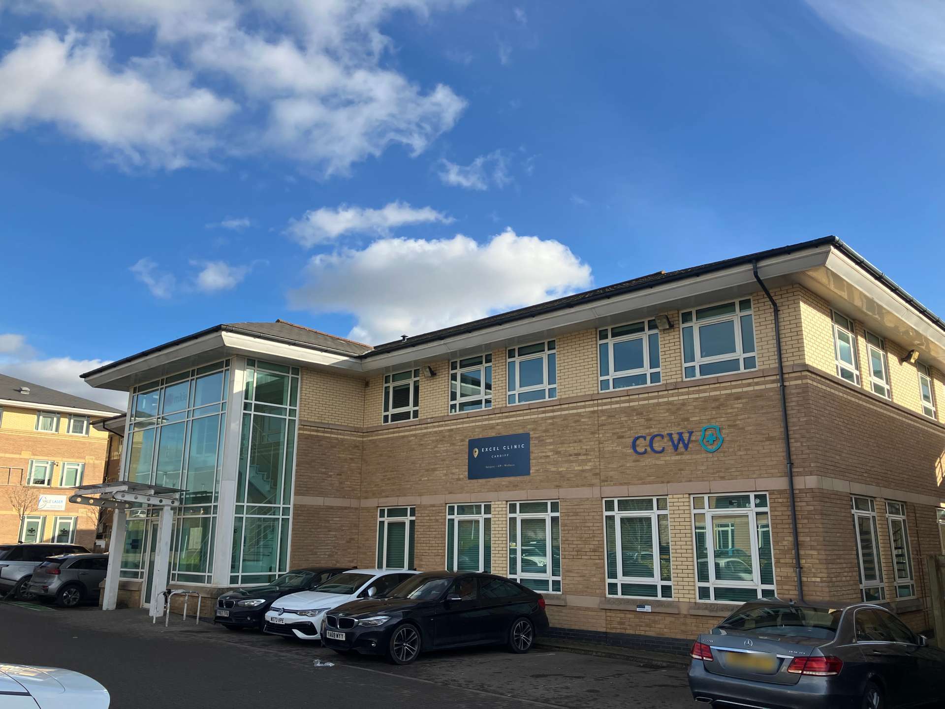 Mulberry Dr, Cardiff for lease Primary Photo- Image 1 of 3